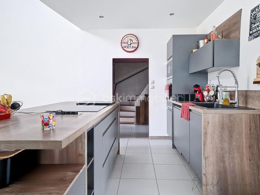 Maison de charme et de caractère – avec 4 chambres – 5 pièces – 4 chambres – 145 m²