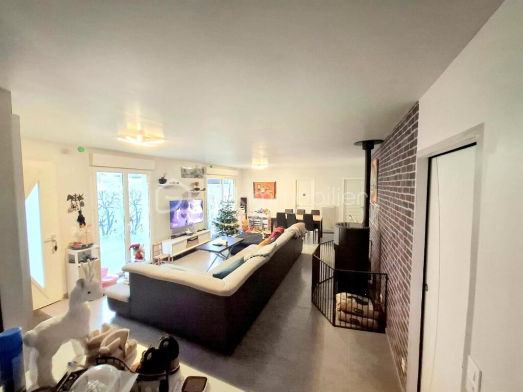 Maison de plain pied lumineuse 3 chambres avec jardin – 4 pièces – 3 chambres – 99 m²