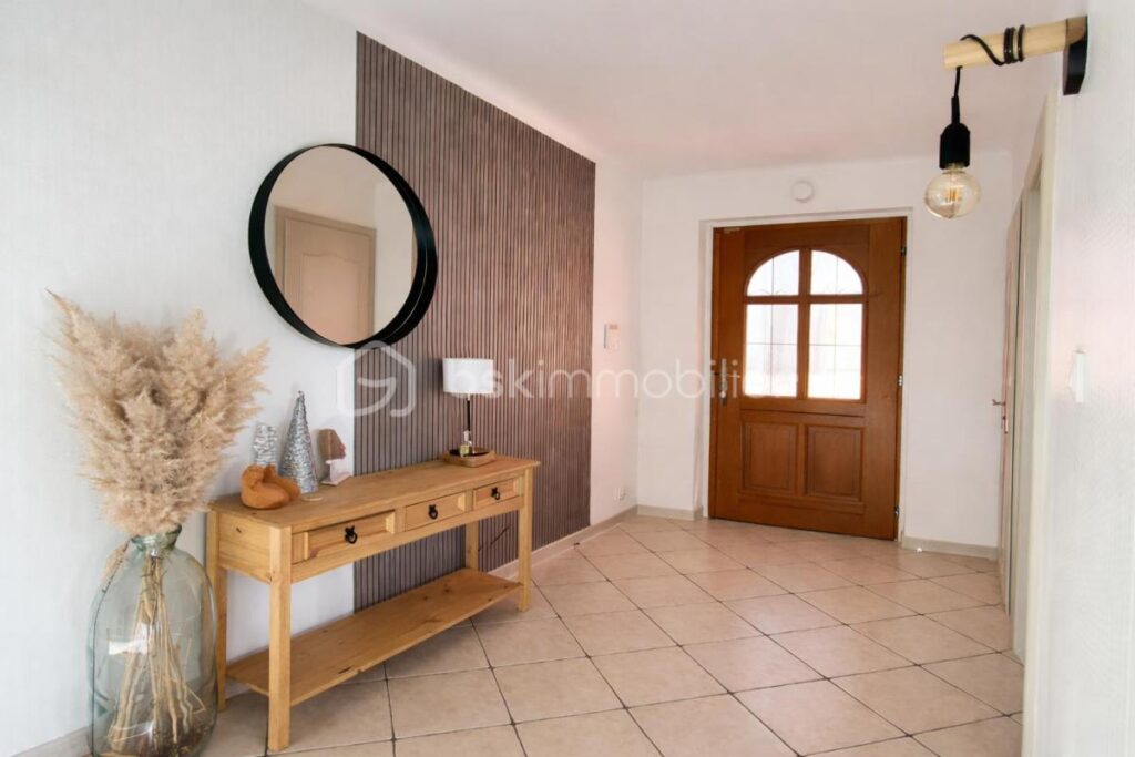 Maison 5 pièces 3 chambres – 5 pièces – 3 chambres – 117 m²