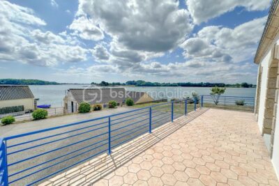 LOCOAL-MENDON Superbe vue sur la RIA d&rsquo;ETEL – Tres Rare – 5 pièces – 4 chambres – 102 m²