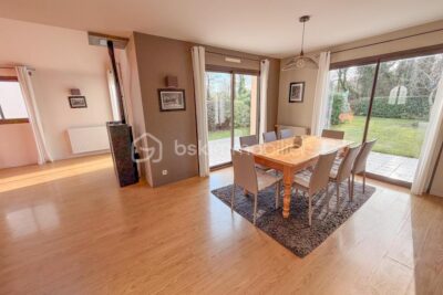 PLOEREN – Superbe Maison de 102 m2 – Superbe environnement – 5 pièces – 3 chambres – 102 m²