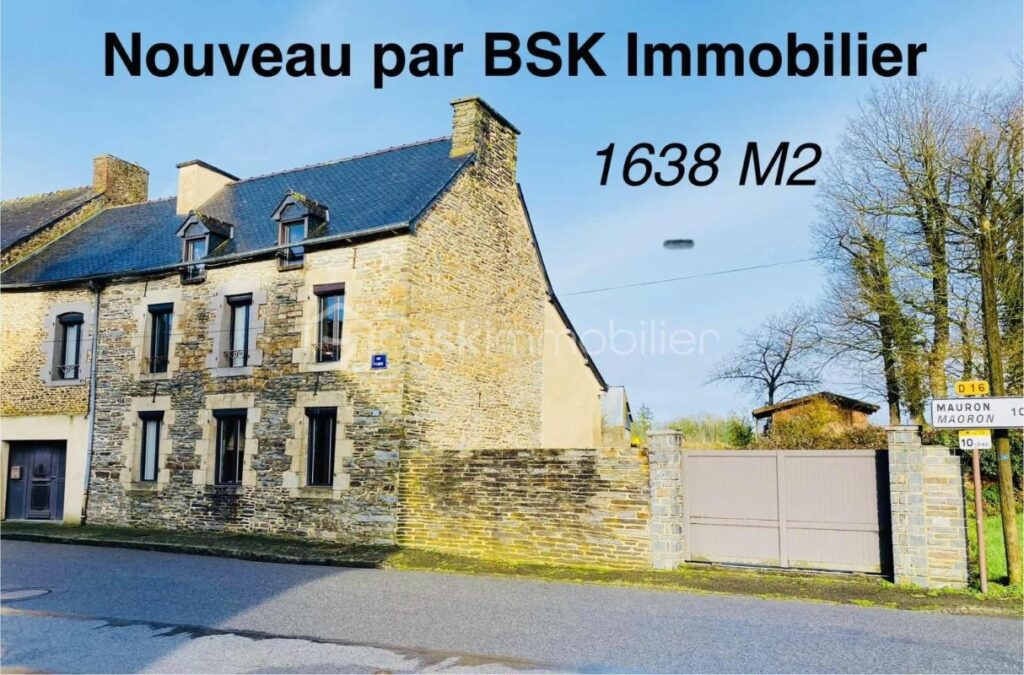 NOUVEAU : Maison en Pierre 167 M² Habitable ( Centre Bourg GUILLIERS) – 10 pièces – 4 chambres – 1638 m²