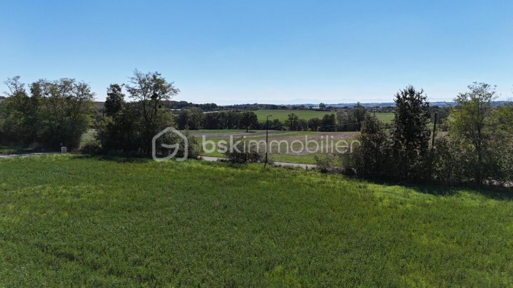 Beau terrain vue Pyrénées à Escalquens – NR pièces – NR chambres – 1094 m²