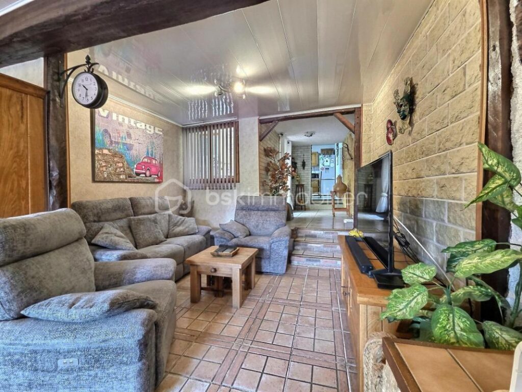 Maison de ville – 4 pièces – 2 chambres – 138 m²