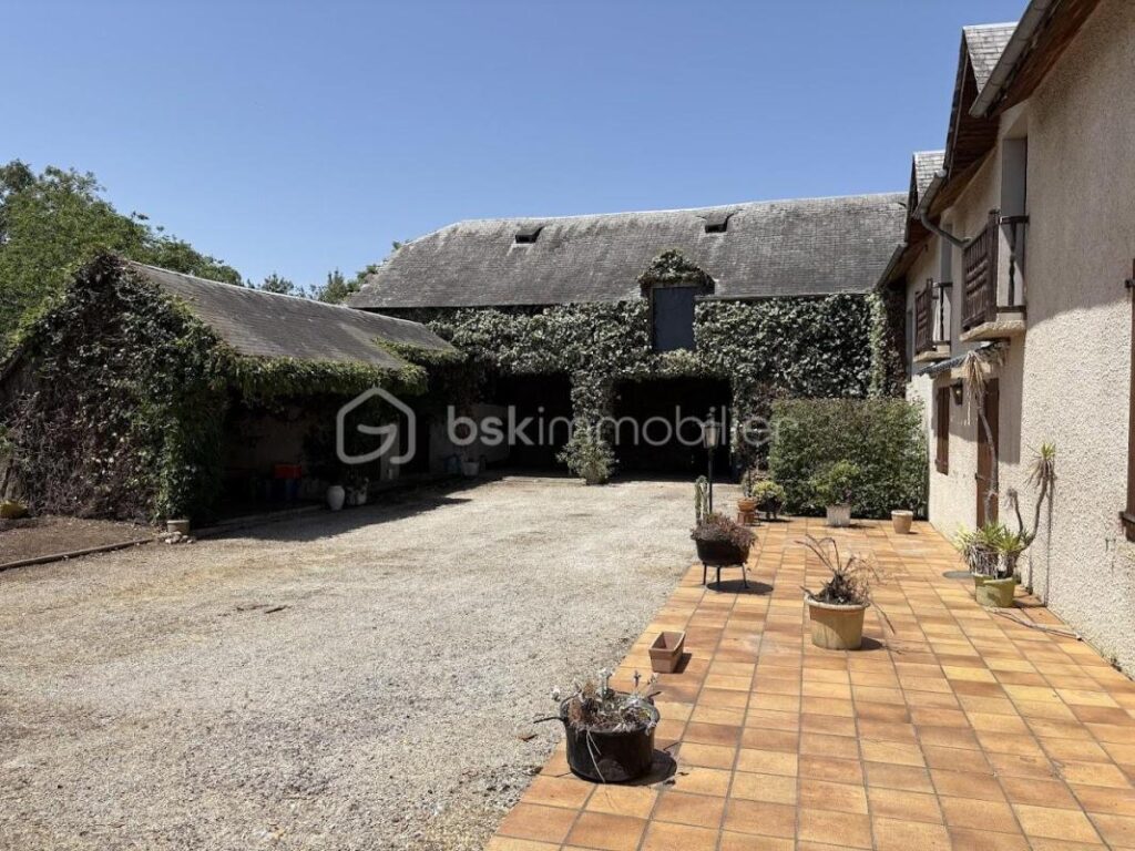 Maison T6 Corps de Ferme à Cieutat – 14 pièces – 5 chambres – 290 m²