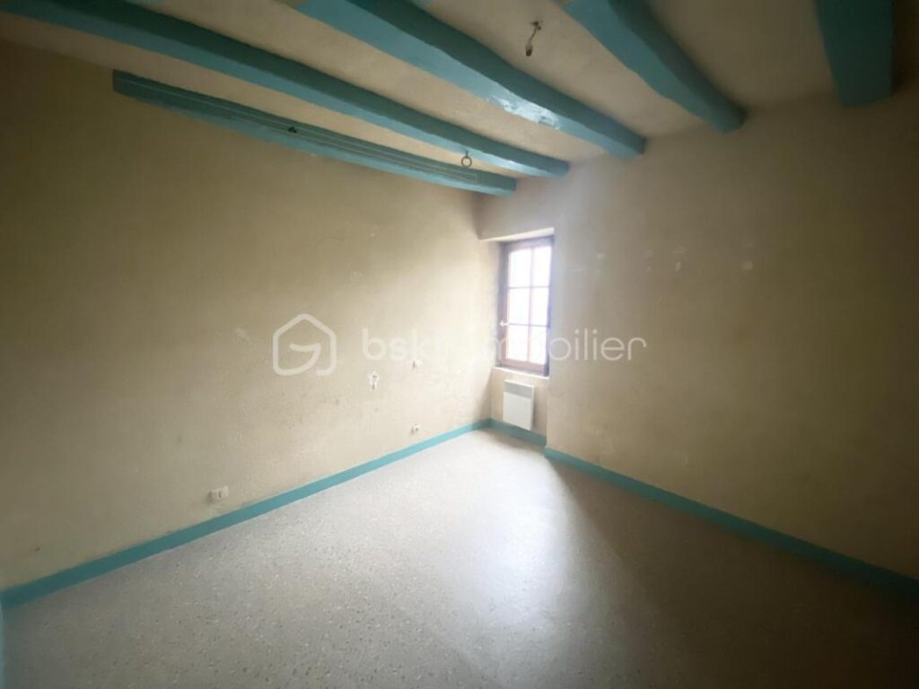 Maison à rénover – Centre-ville Montjean-sur-Loire – Vue Loire – 4 pièces – 3 chambres – 87 m²