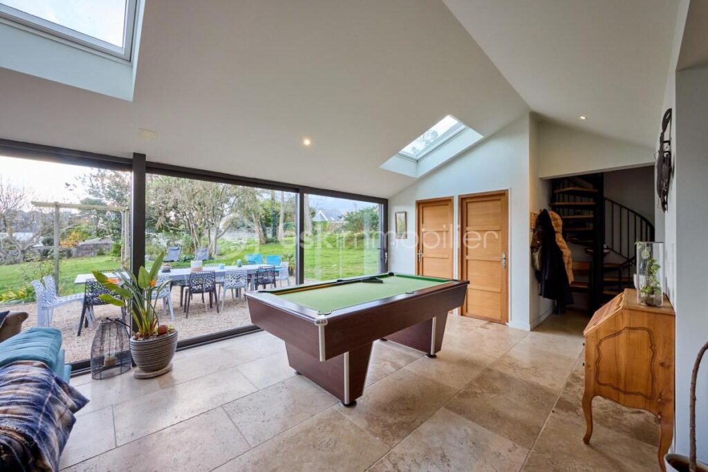 Demeure de caractère en plein cœur de ville et à deux pas des plages – 8 pièces – 6 chambres – 259 m²