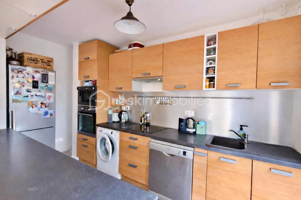 Appartement 3 pièces avec balcon, terrasse et box – 3 pièces – 2 chambres – 66 m²