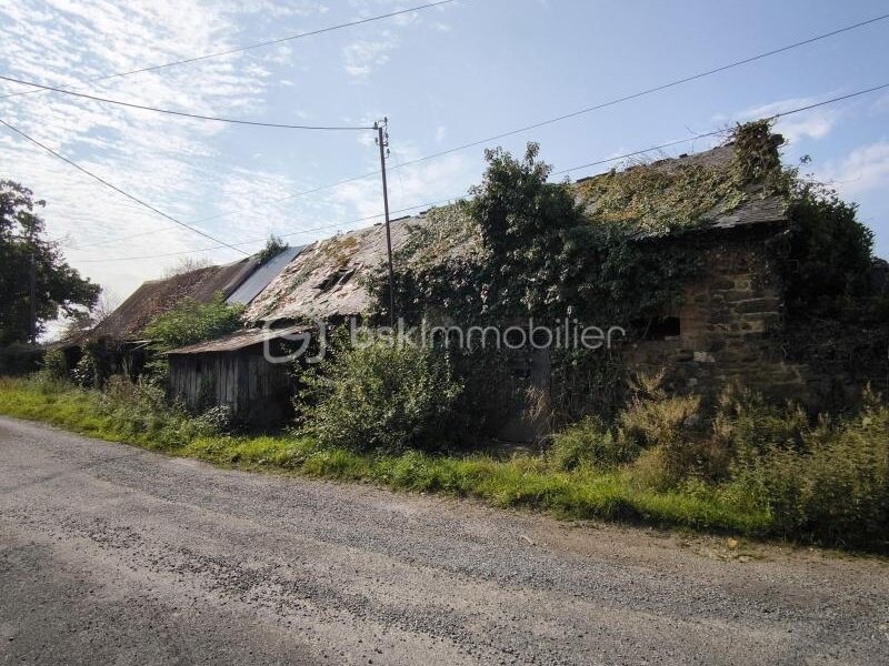Terrain à vendre à Parce