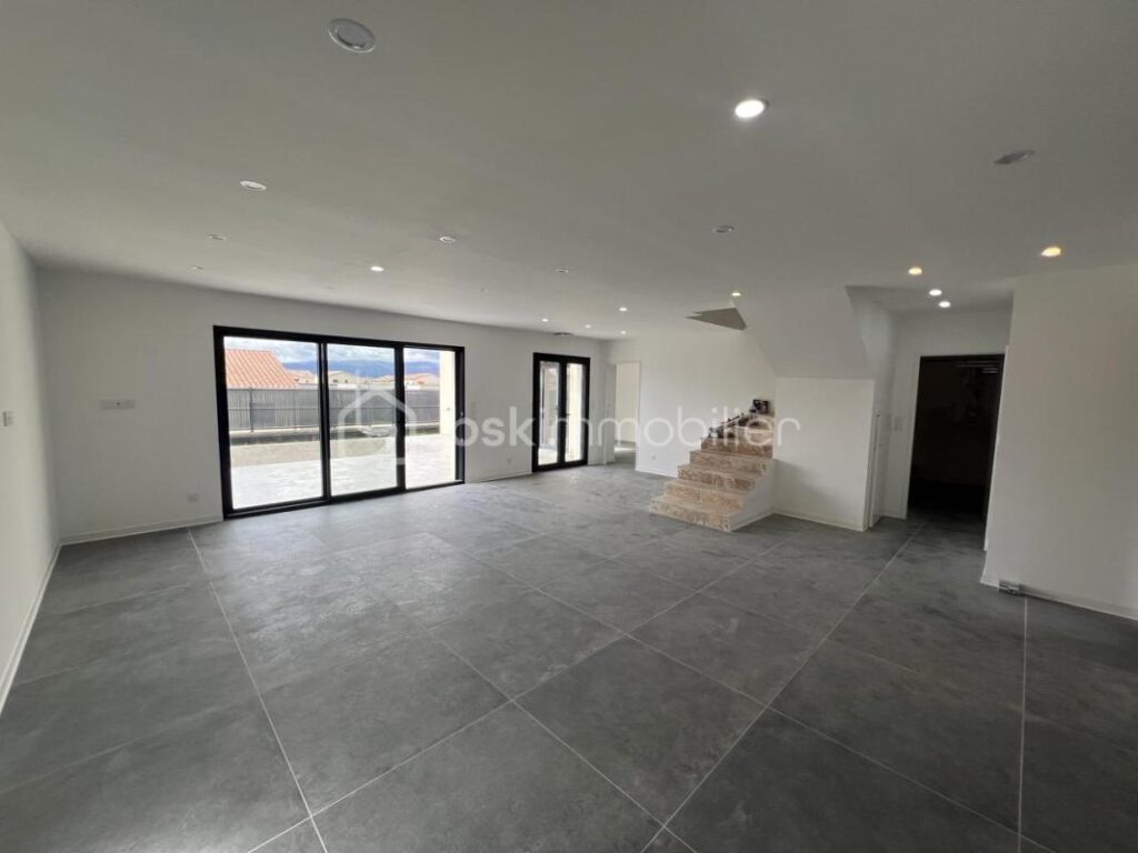 Maison d’exception à Montélimar, havre de paix avec piscine ! – 6 pièces – 5 chambres – 150 m²