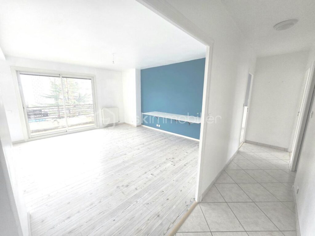 Appartement T4 97 m2 et garage – 4 pièces – 3 chambres – 97 m²