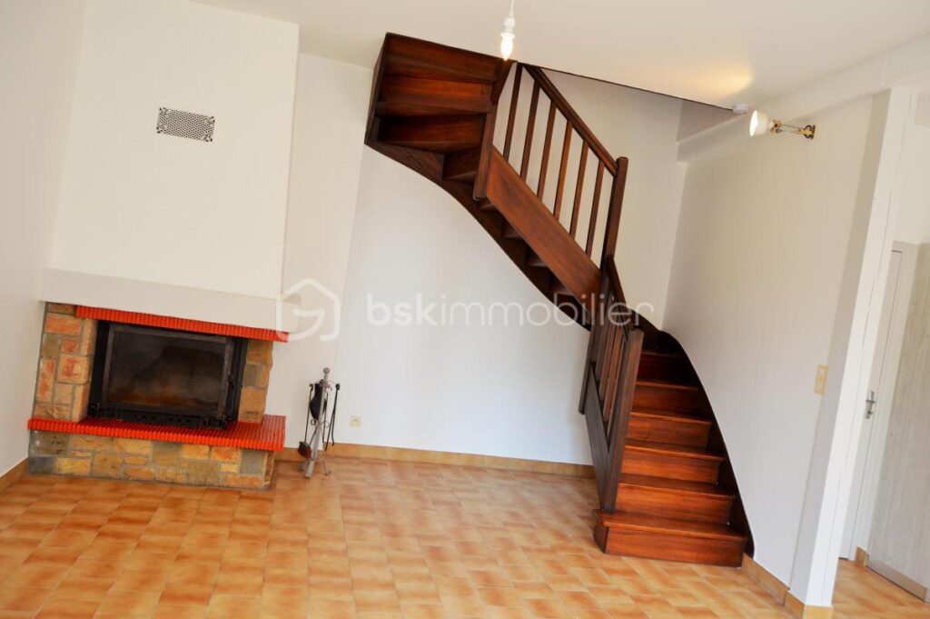 Maison 5 pièces à proximité du centre-ville – 5 pièces – 4 chambres – 88 m²