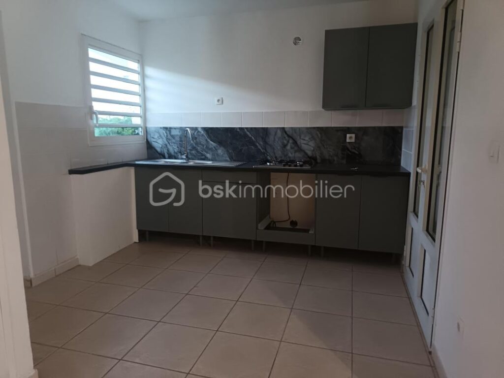 Maison F4 de 74m² à Grand Canal – 4 pièces – 3 chambres – 74 m²