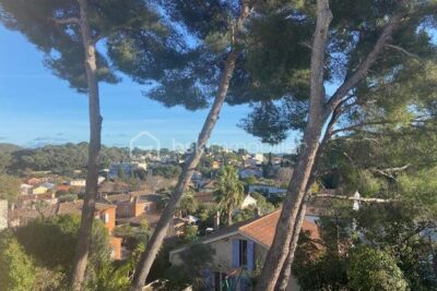 Villa 2 appartements T5 et T3 avec piscine et garage – 7 pièces – 5 chambres – 220 m²