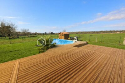 Maison récente 2017 – DPE A/A – Jardin – Piscine – Quartier calme – Pont-l’Abbé-d’Arnoult (17) – 6 pièces – 4 chambres – 115 m²