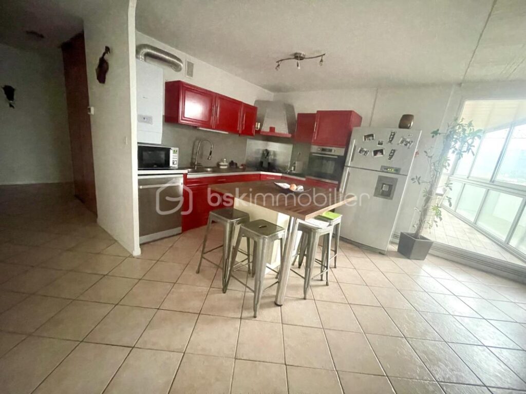 Appartement T3-4 91m2 vue mer – 3 pièces – 2 chambres – 78 m²