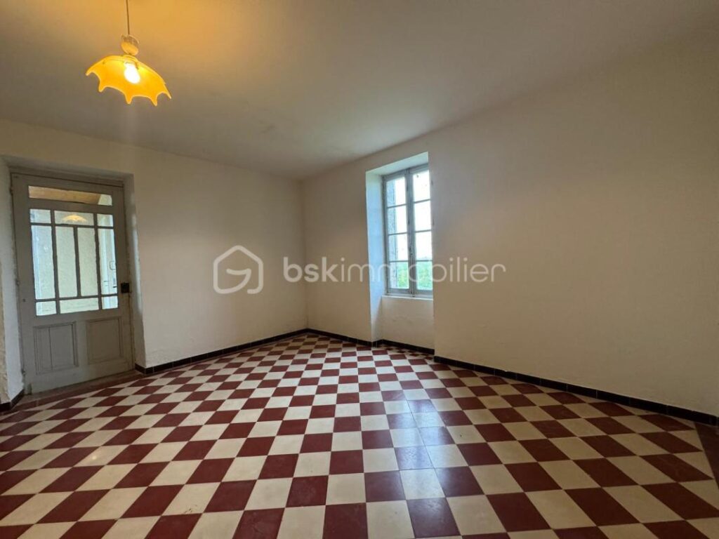 OPPORTUNITE RARE! – 7 pièces – 4 chambres – 174 m²