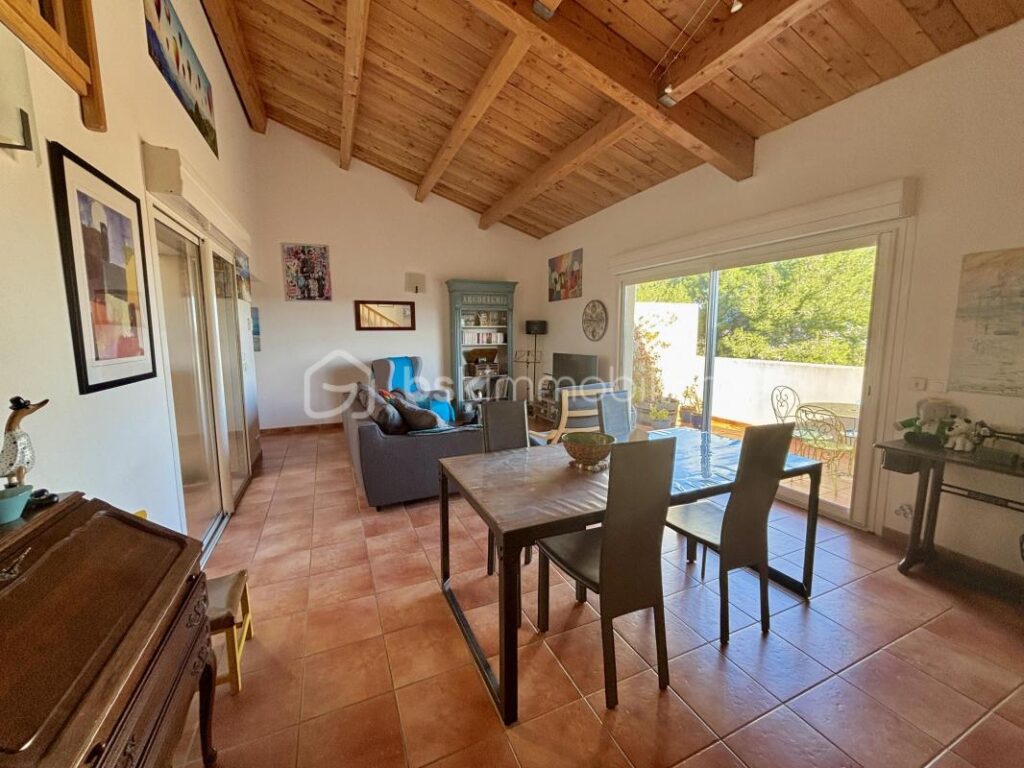 Villa en copropriété avec vue dominante sur Clermont l’Hérault – 4 pièces – 2 chambres – 110 m²