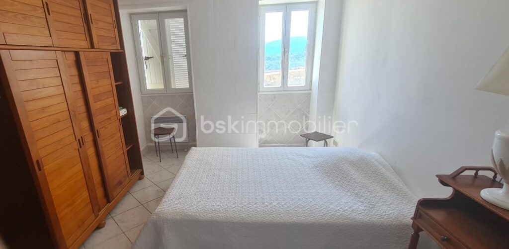 Antisanti- Maison de village 87m2 – 4 pièces – 3 chambres – 87 m²