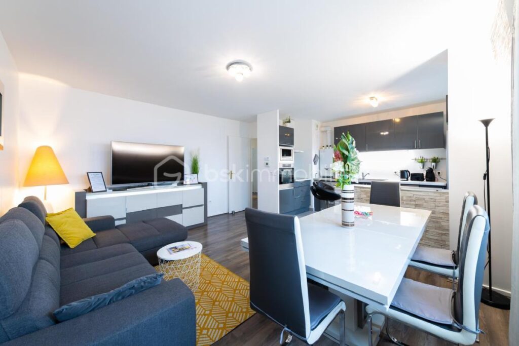 À VENDRE – Appartement 4 pièces – DPE C – Vue Disneyland – Serris (77700) – À 10 min à pied du RER – 4 pièces – 3 chambres – 79 m²