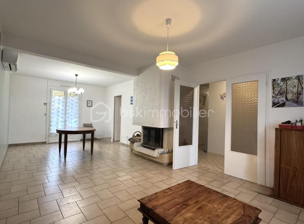 À vendre – Maison indépendante de plain-pied 101m2 avec sous-sol total – Poincy (à 2 min de Meaux) – 4 pièces – 3 chambres – 105 m²