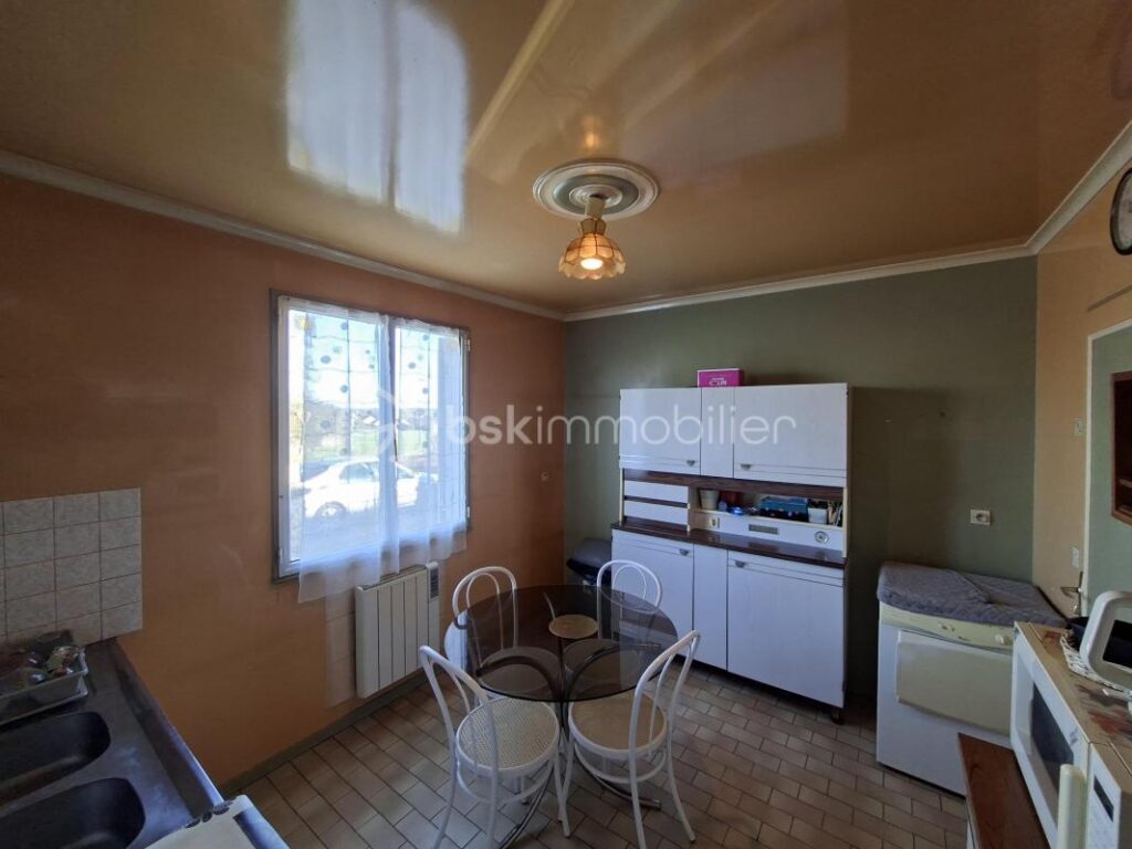 Pavillon traditionnel de plain-pied à Cheroy – 4 pièces – 3 chambres – 85 m²