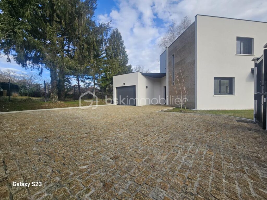 Nouveauté – Maison individuelle neuve 12/2025 – Brié-et-Angonnes – 5 pièces – 4 chambres – 85 m²