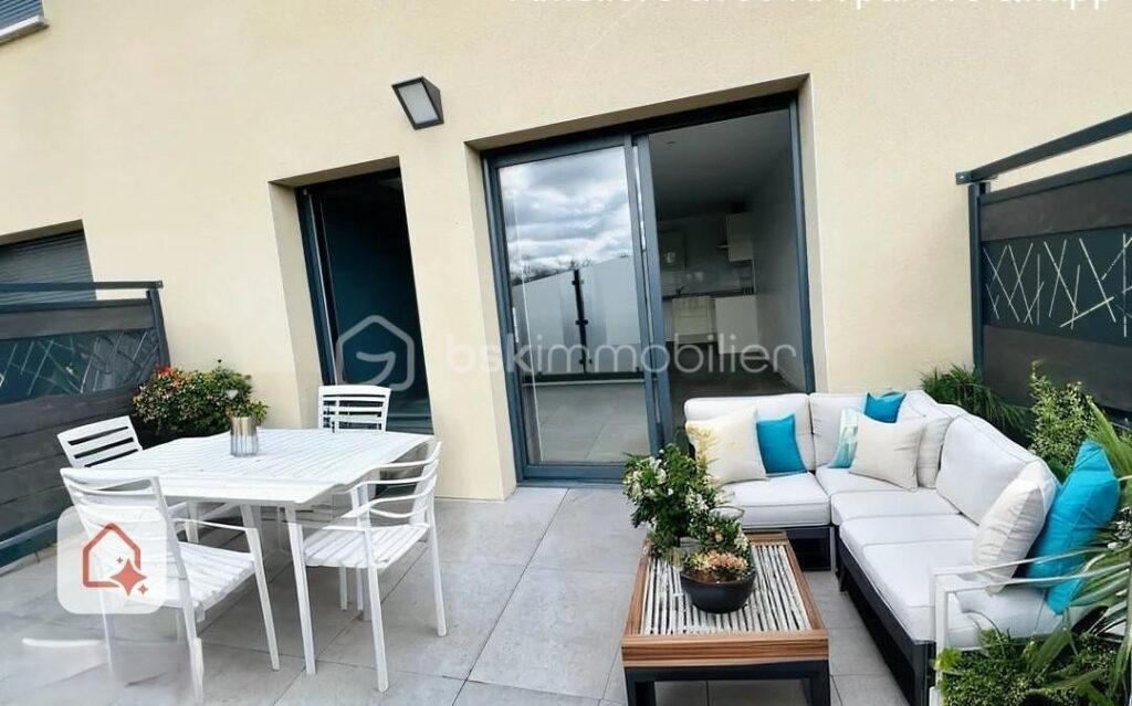 BEL APPARTEMENT T4 DUPLEX – DONT CHAMBRE PARENTALE – TERRASSE 13m2 – 2 PARKING – 4 pièces – 3 chambres – 93 m²