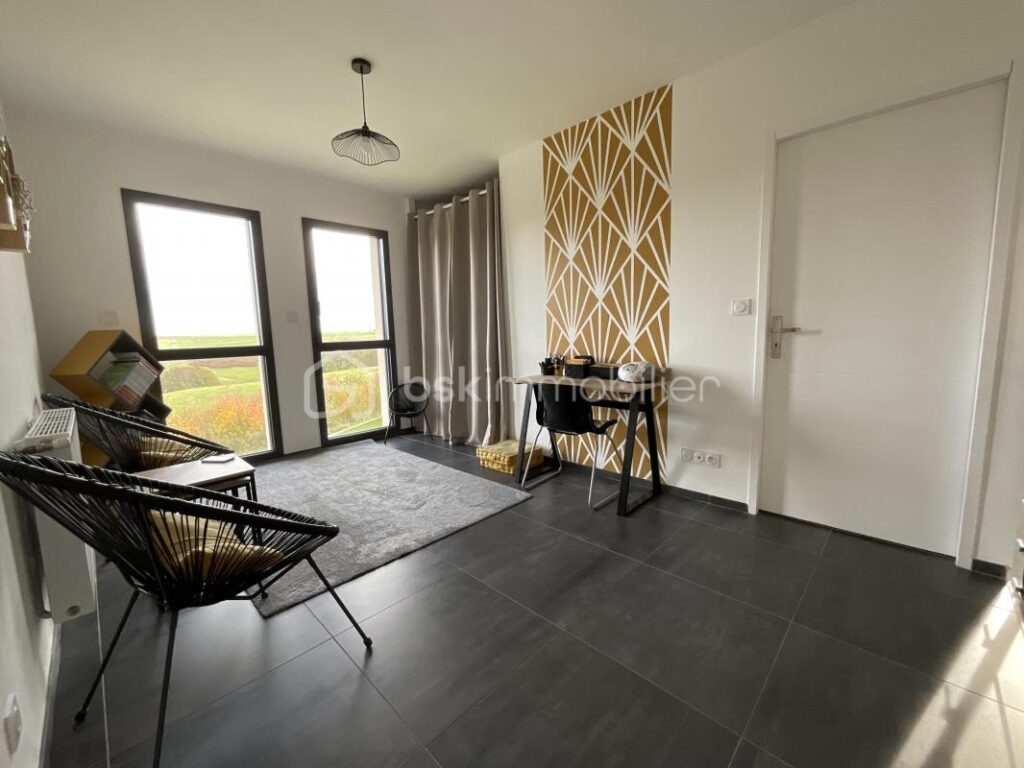 À saisir – 5 pièces – 3 chambres – 123 m²