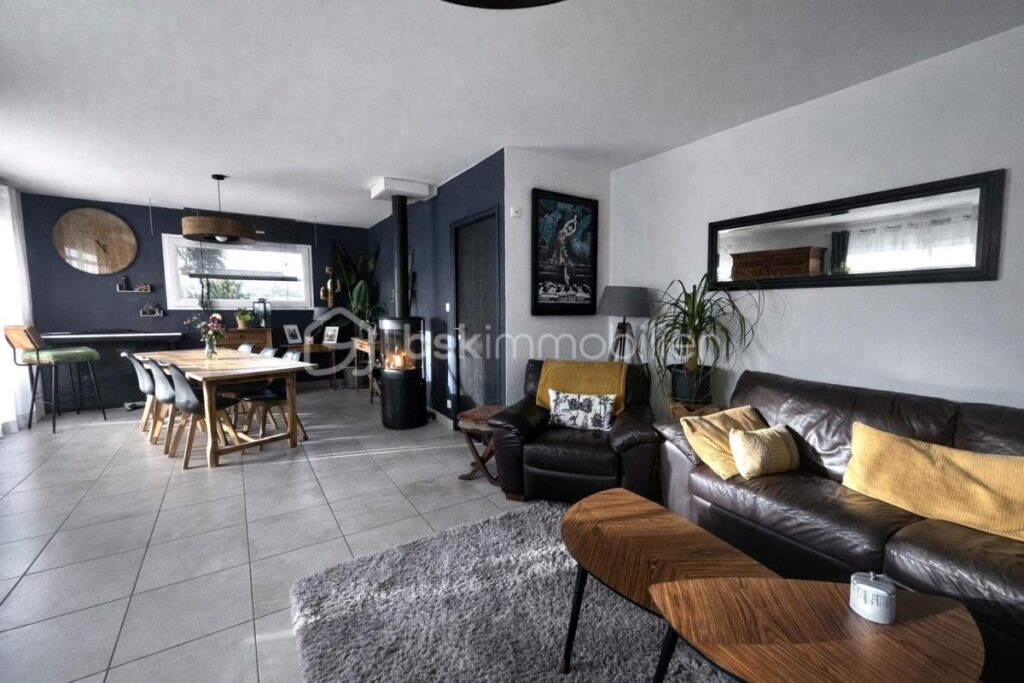 Maison plain-pied 97 m² – Impasse au calme – Vue dégagée – 5 pièces – 3 chambres – 97 m²