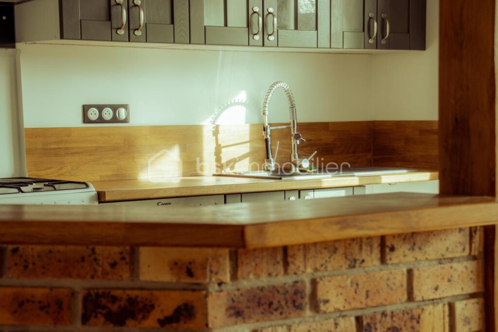 T3 avec balcon, cave et garage, proche du centre-ville – 3 pièces – 2 chambres – 62 m²