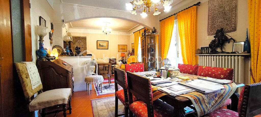 Magnifique maison avec un jardin et un grand garage sur Rognes – 3 pièces – 2 chambres – 95 m²