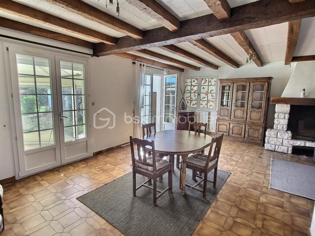 Maison 5 pièces, 143 m² sur terrain de 700 m² – Barbâtre (85630) – 5 pièces – 4 chambres – 143 m²