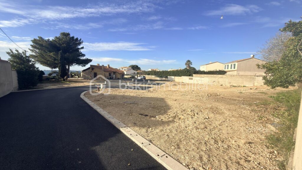 Rare – Terrain 293 m² en Front de Mer avec accès plage – Port-de-Bouc – NR pièces – NR chambres – 293 m²