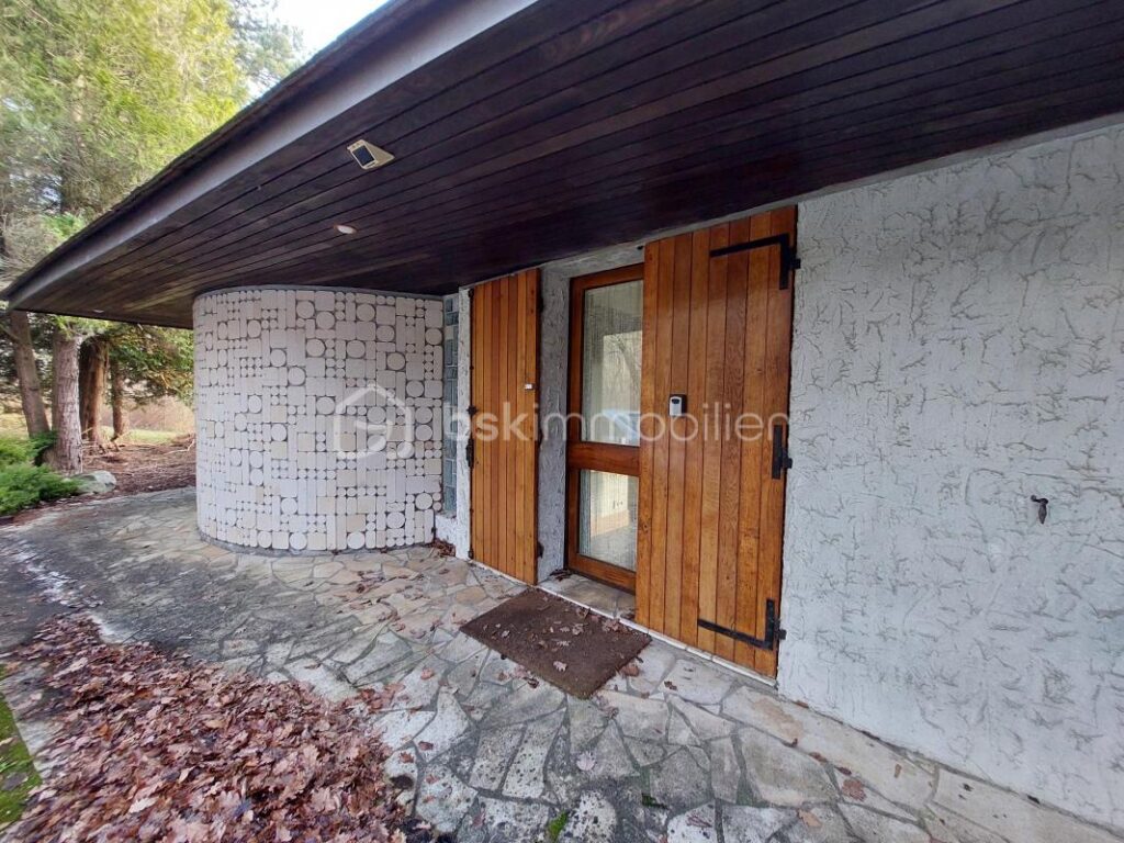 Maison d’architecte 262 m² 8 pièces – 8 pièces – 4 chambres – 262 m²