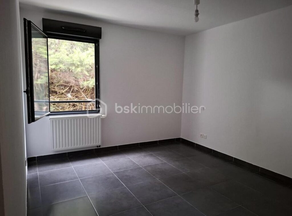 APPARTEMENT T3 PROCHE CENTRE – 3 pièces – 2 chambres – 69 m²