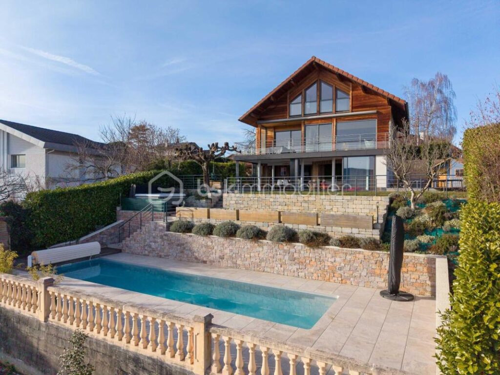 Magnifique villa contemporaine / Vue panoramique – 6 pièces – 3 chambres – 212 m²