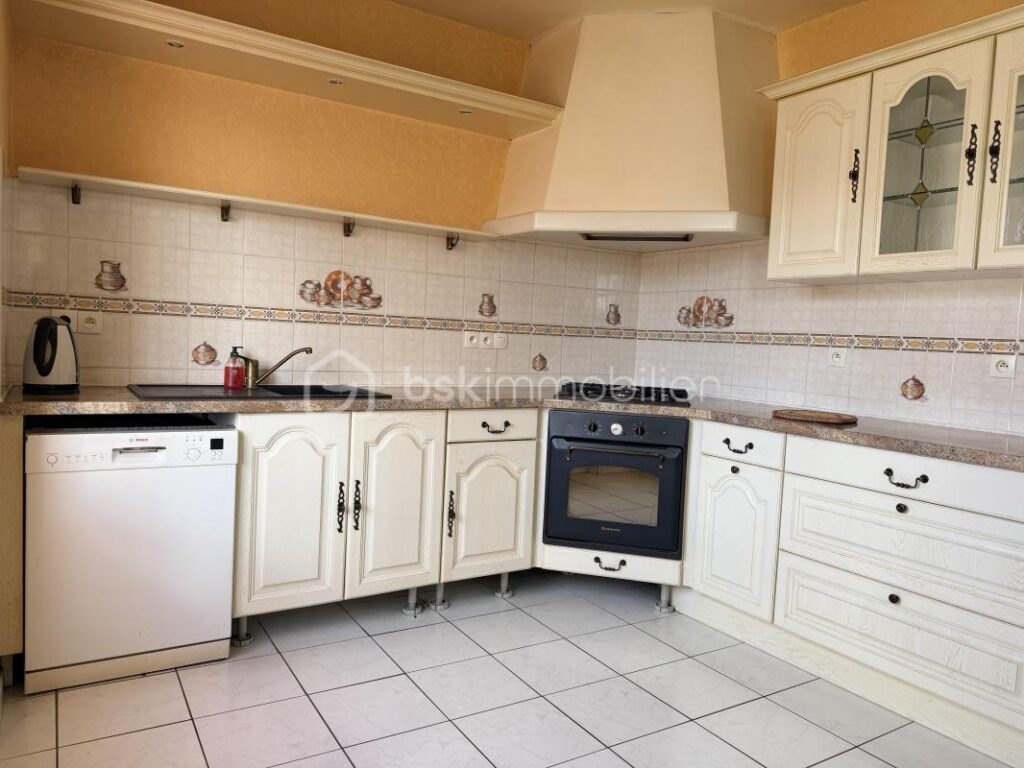 Maison Familiale – 7 pièces – 5 chambres – 155 m²