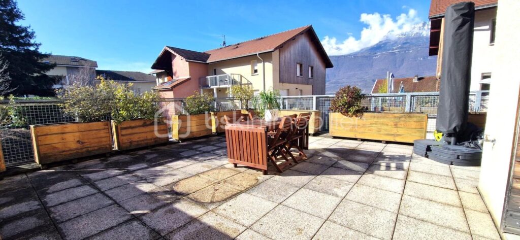 Duplex T3 avec Terrasse d’exception de 33m² – 3 pièces – 2 chambres – 60 m²