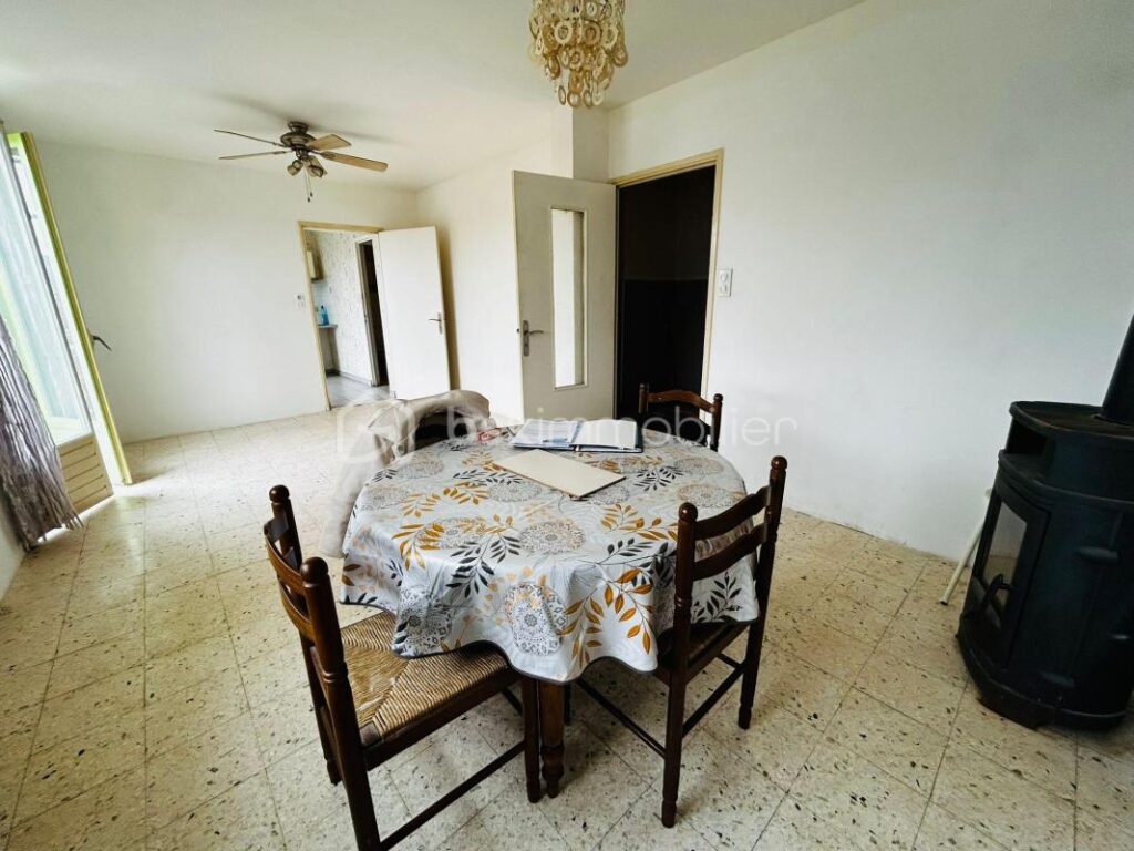 Magnifique maison familiale avec vue dégagée à Creissels – 6 pièces – 5 chambres – 128 m²