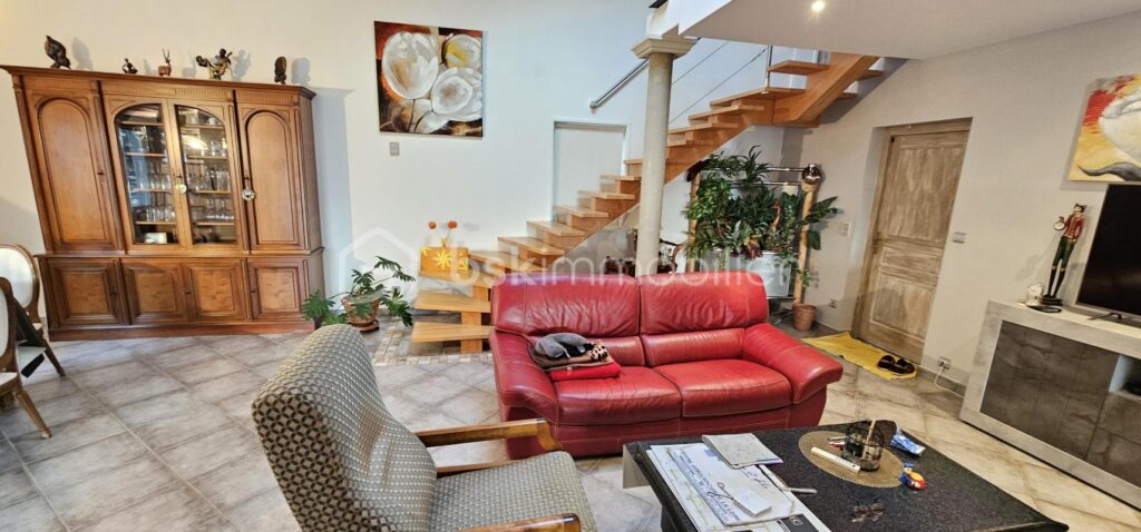 MAISON avec belle vue 165m2 – 4 pièces – 3 chambres – 165 m²