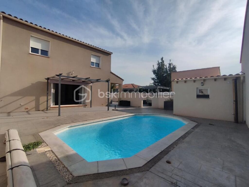 VILLA 3 FACES 4 CHAMBRES ELNE – 5 pièces – 4 chambres – 124 m²