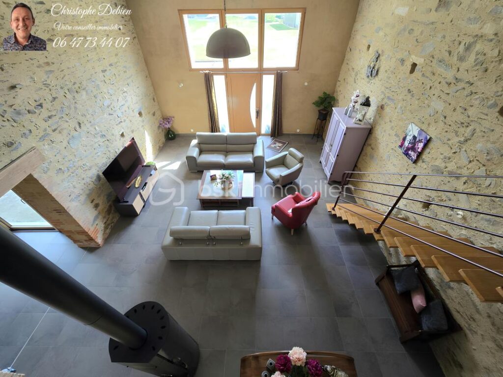 GRANGE RÉNOVÉE DE 231 M² AU CŒUR DE LA NATURE – CHARME DE L’AUTHENTIQUE, CONFORT MODERNE, À 5 MIN DE L’AUTOROUTE A83-A87 / SAINTE-FLORENCE – 10 pièces – 4 chambres – 231 m²