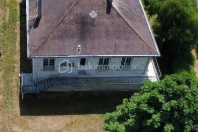 Maison de caractère avec fort potentiel – Montmorillon (86500) – 11 pièces – 5 chambres – 200 m²