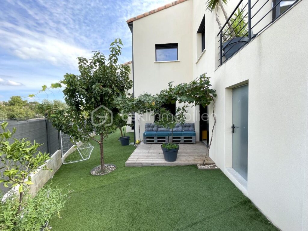 VILLA PLAIN PIED 186M²- VUE DEGAGEE -4 CHAMBRES-PISCINE- GARAGE- 34800 – 6 pièces – 5 chambres – 186 m²