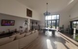 Maison Contemporaine proche de Coutras Habitation et Activité Libérale 485000€ St Antoine sur l’Isle – 8 pièces – 3 chambres – 190 m²