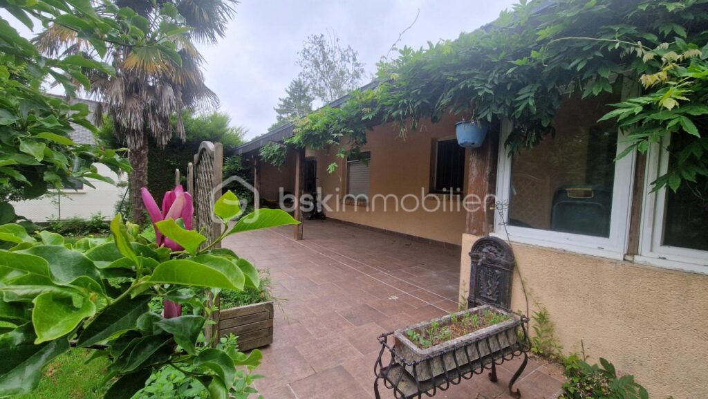 TEILLE🏡 Maison familiale 135 m² habitables – Vue étang – Jardin sans vis-à-vis 🌿 – 5 pièces – 3 chambres – 135 m²