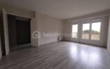 APPARTEMENT AVEC GARAGE ET CAVE – 2 pièces – 1 chambre – 55 m²