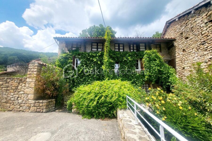 Maison à vendre à Thueyts