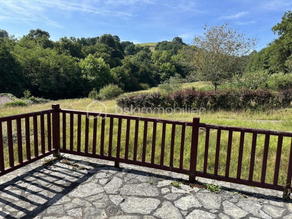 MAISON BASQUE A SAISIR – 13 pièces – 10 chambres – 336 m²